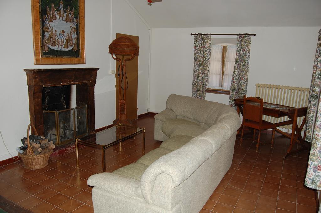 Agriturismo Cavazzone Regnano  ภายนอก รูปภาพ