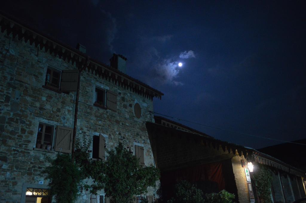 Agriturismo Cavazzone Regnano  ภายนอก รูปภาพ
